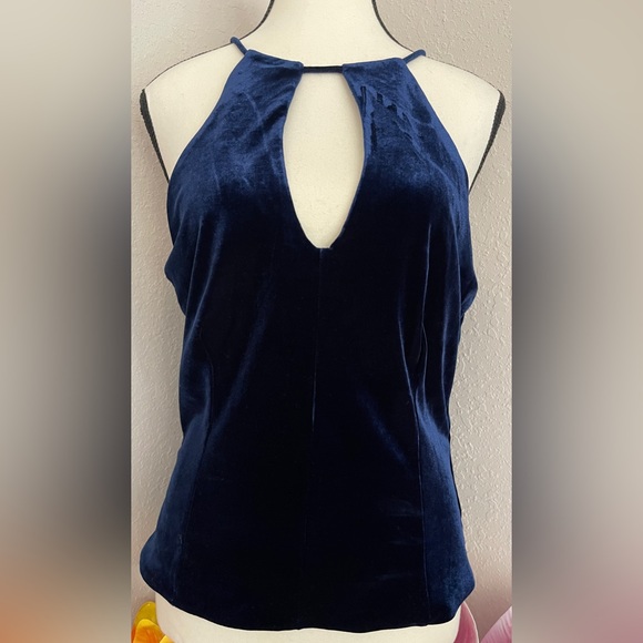 Forever 21 Tops - FOREVER 21 Blue Velvet Keyhole Cutout Top Size XL New With Tags